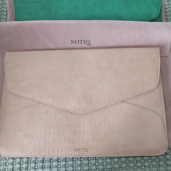 NOTIQ Leather Laptop Case Tech Clutch With Dust Bag - Picture 11 of 11